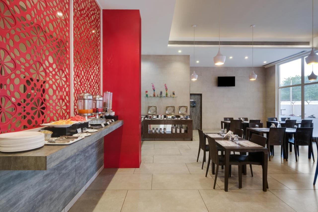 7 Apple Hotel, Vadodara Dış mekan fotoğraf