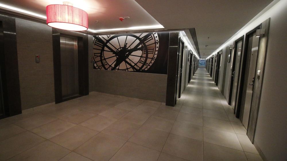 7 Apple Hotel, Vadodara Dış mekan fotoğraf